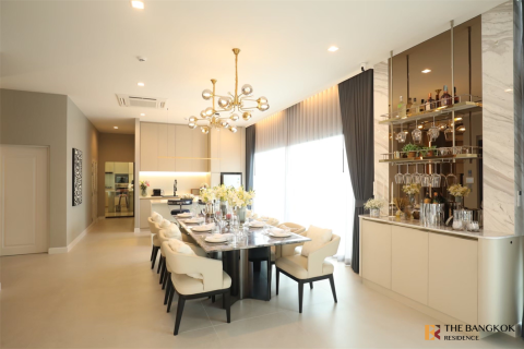 Haus in Bangkok, Thailand 5 Schlafzimmer № 190268
