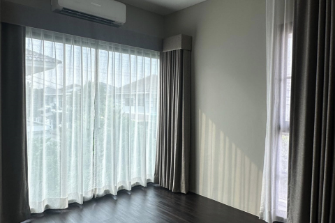 House in Bangkok, Thailand 4 bedrooms № 190267 - photo 10