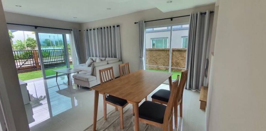Casa de 3 dormitorios en Phuket, Tailandia № 135236