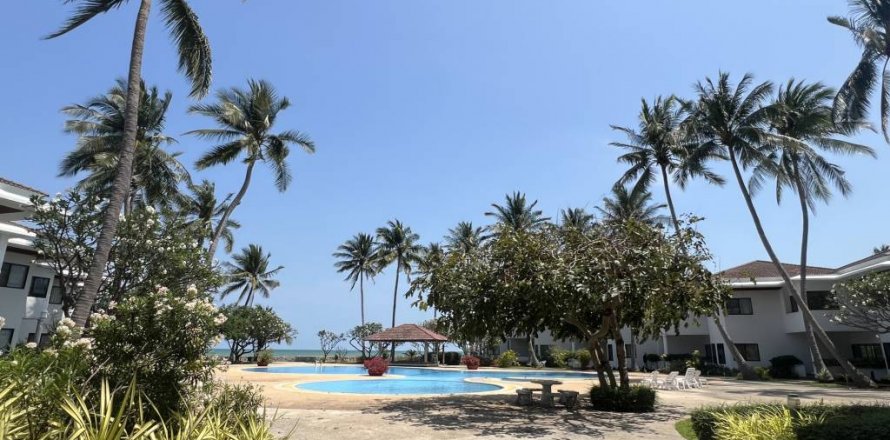 Condominio de 4 dormitorios en Cha-am, Tailandia № 135237