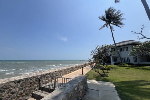 Condominio de 4 dormitorios en Cha-am, Tailandia № 135237 - foto 4