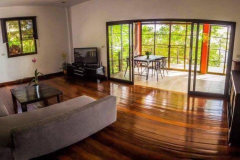 Dúplex de 4 dormitorios en Surat Thani, Tailandia № 135232 - foto 7