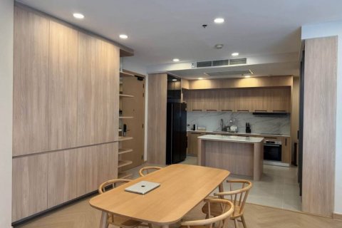 Condominio de 2 dormitorios en Bang Kho Laem, Bangkok, Tailandia № 134559 - foto 3
