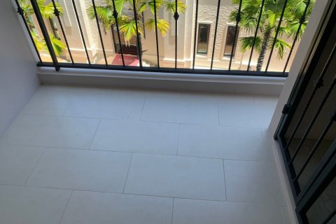 Sobre plano Espana Condo Resort en Pattaya, Tailandia № 33699 - foto 7