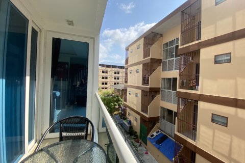 Sobre plano GRAND AVENUE RESIDENCE en Pattaya, Tailandia № 25455 - foto 10