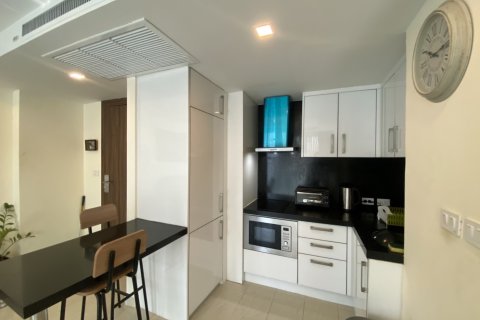 Sobre plano GRAND AVENUE RESIDENCE en Pattaya, Tailandia № 25455 - foto 17