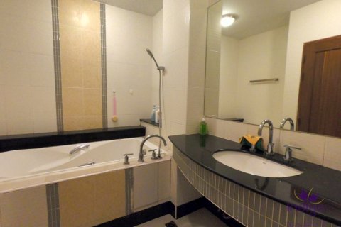 Condominio de 1 dormitorio en Chiang Mai, Tailandia № 205629 - foto 8