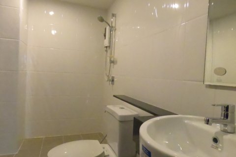 Condominio de 1 dormitorio en Chiang Mai, Tailandia № 205630 - foto 5