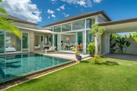 Casa de 3 dormitorios en Phuket, Tailandia № 210000