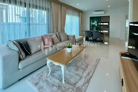 Casa de 4 dormitorios en Phuket, Tailandia № 209997 - foto 2