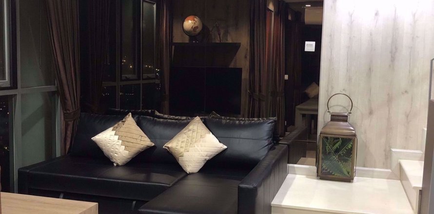 Dúplex de 2 dormitorios en Ideo Mobi Sukhumvit 81, Bangkok, Tailandia № 70279