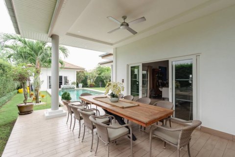 Chalet de 4 dormitorios en Hua Hin, Tailandia № 134490 - foto 7