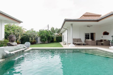 Chalet de 4 dormitorios en Hua Hin, Tailandia № 134490 - foto 4