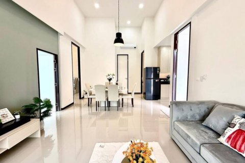 Casa de 3 dormitorios en Pattaya, Tailandia № 134493 - foto 2