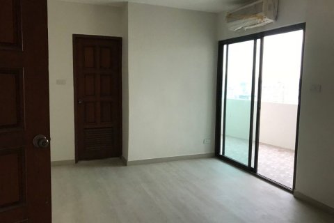 Eigentumswohnung in Watthana, Bangkok, Thailand, 3 Schlafzimmer № 169176 - Foto 5