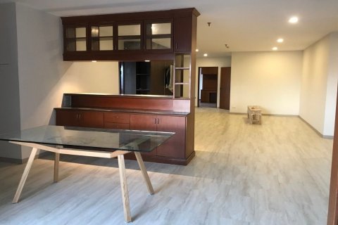 Eigentumswohnung in Watthana, Bangkok, Thailand, 3 Schlafzimmer № 169176 - Foto 3