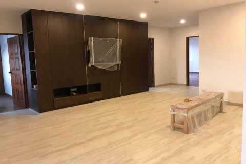 Eigentumswohnung in Watthana, Bangkok, Thailand, 3 Schlafzimmer № 169176 - Foto 17