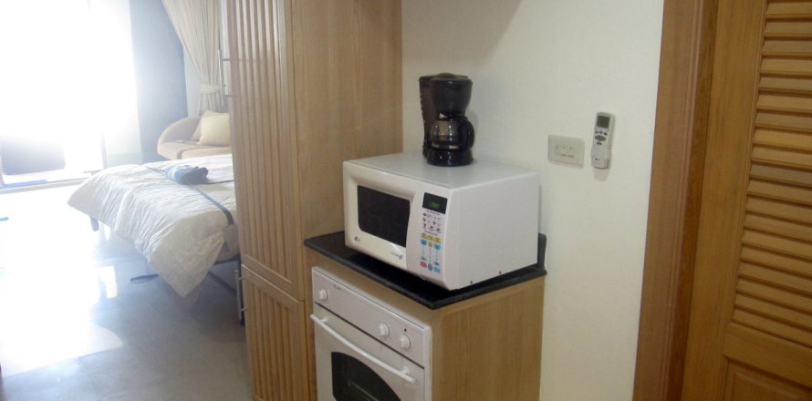 Estudio en el condominio en Pattaya, Tailandia № 204387