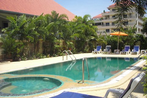 Condominio de 1 dormitorio en Pattaya, Tailandia № 204384 - foto 2