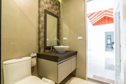 Chalet de 4 dormitorios en Pran Buri, Tailandia № 168575 - foto 22