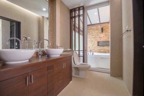 Chalet de 3 dormitorios en Hua Hin, Tailandia № 168578 - foto 16