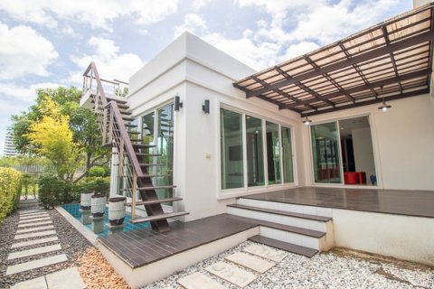Chalet de 3 dormitorios en Hua Hin, Tailandia № 168578 - foto 24