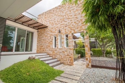 Chalet de 3 dormitorios en Hua Hin, Tailandia № 168578 - foto 29