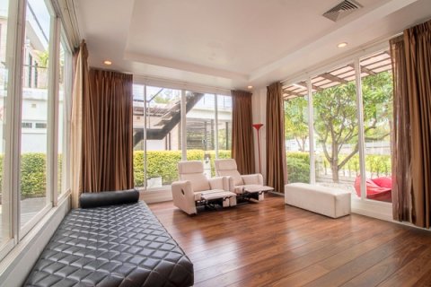 Chalet de 3 dormitorios en Hua Hin, Tailandia № 168578 - foto 9