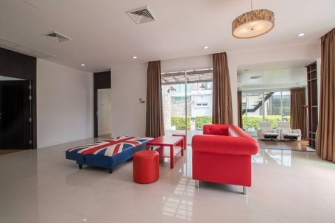 Chalet de 3 dormitorios en Hua Hin, Tailandia № 168578 - foto 7