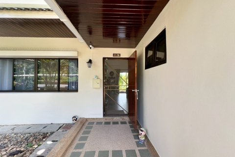 Condominio de 2 dormitorios en Hua Hin, Tailandia № 194900 - foto 5