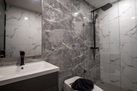 Condominio de 2 dormitorios en Bang Lamung, Tailandia № 194897 - foto 11