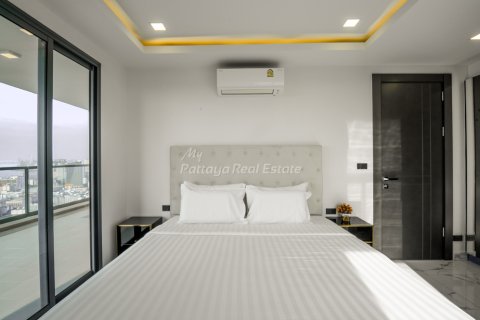 Condominio de 2 dormitorios en Bang Lamung, Tailandia № 194897 - foto 10