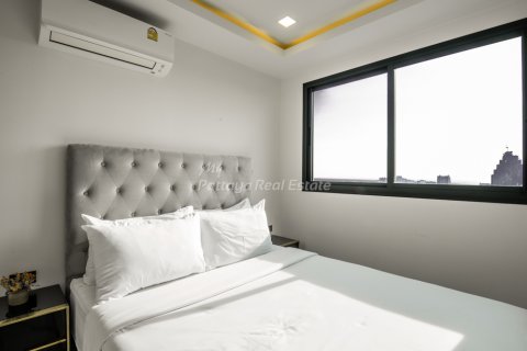 Condominio de 2 dormitorios en Bang Lamung, Tailandia № 194897 - foto 14