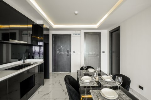 Condominio de 2 dormitorios en Bang Lamung, Tailandia № 194897 - foto 6