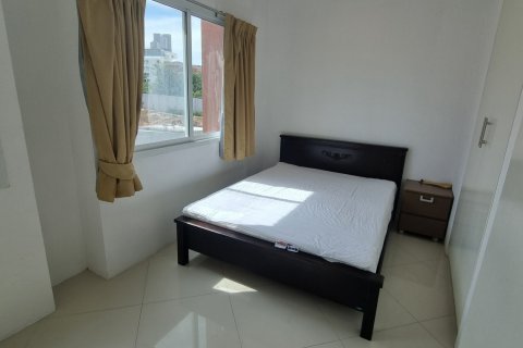 Apartamento de 2 dormitorios en Pattaya, Tailandia № 194903 - foto 10