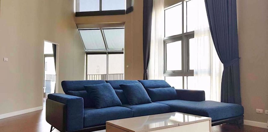 Пентхаус в Belle Grand Rama 9, Бангкок, Таиланд с 3 спальнями  № 75569