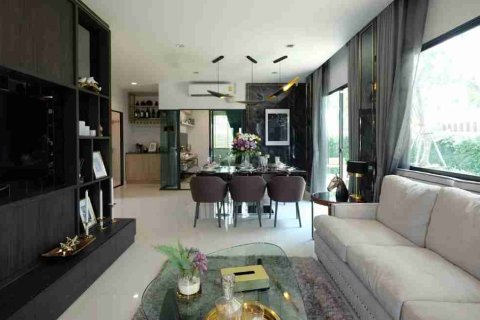 Haus in Bangkok, Thailand 3 Schlafzimmer № 183891 - Foto 6