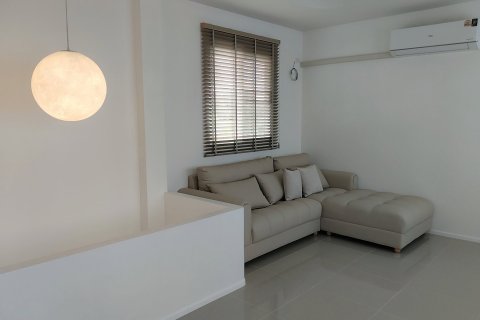 Chalet de 4 dormitorios en Chiang Mai, Tailandia № 162772 - foto 10