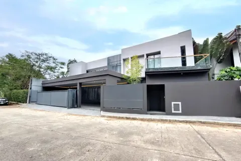 Chalet de 4 dormitorios en Chiang Mai, Tailandia № 162775