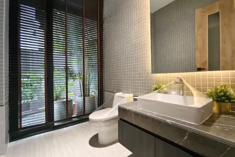 Chalet de 4 dormitorios en Chiang Mai, Tailandia № 162775 - foto 4