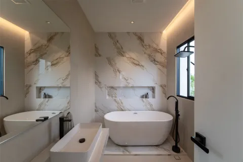 Chalet de 5 dormitorios en Chiang Mai, Tailandia № 162770 - foto 14