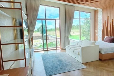 Chalet de 5 dormitorios en Pattaya, Tailandia № 203478 - foto 12