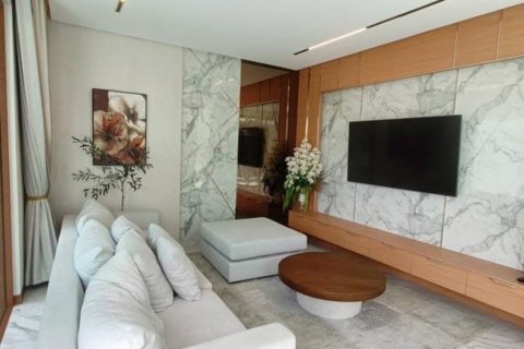 Chalet de 5 dormitorios en Pattaya, Tailandia № 203478 - foto 10