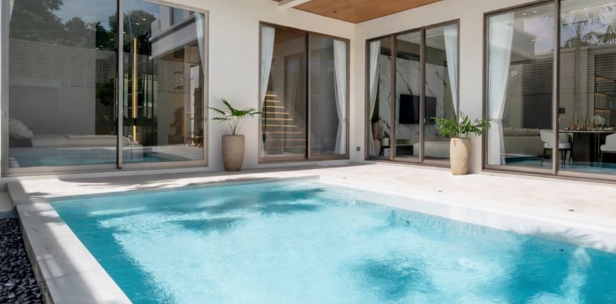 Chalet de 4 dormitorios en Pattaya, Tailandia № 203482