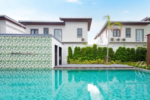 Apartamento de 3 habitaciones en Pattaya, Tailandia № 172579 - foto 11