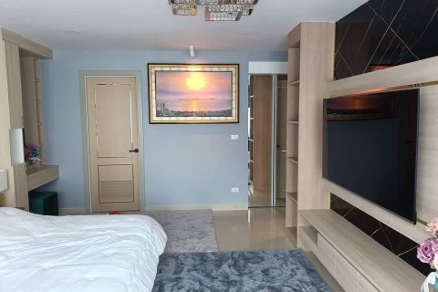 Apartamento de 3 habitaciones en Pattaya, Tailandia № 172579 - foto 6