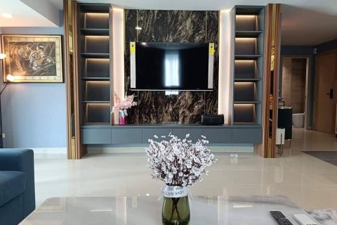 Apartamento de 3 habitaciones en Pattaya, Tailandia № 172579 - foto 2