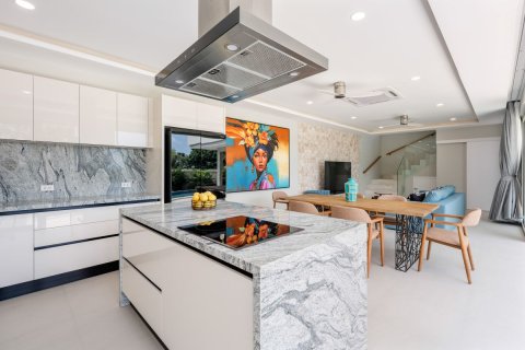 Casa de 3 dormitorios en Ko Samui, Tailandia № 172577 - foto 10