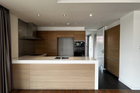 Condo in Sathon, Bangkok, Thailand, 3 bedrooms № 201284 - photo 2