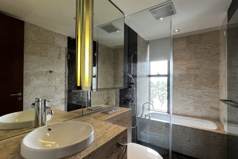 Condo in Sathon, Bangkok, Thailand, 3 bedrooms № 201284 - photo 7